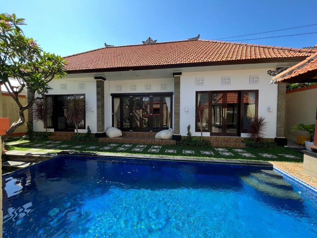 Villa Danielle Seminyak  Exterior photo